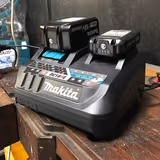 Зарядний пристрій Makita DC18RE 198720-9 фото