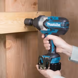 Гайковерт ударний акумуляторний Makita DTW1002Z без акумулятора DTW1002Z фото