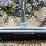 Щітка для терас Gardena NatureLine 140 см з ручкою 17111-20.000.00 фото
