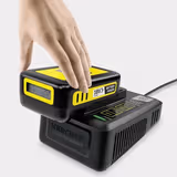 Комплект акумулятор + зарядний пристрій KARCHER 18 В 2.5 А/год швидкозарядний комплект 2.445-062.0 фото