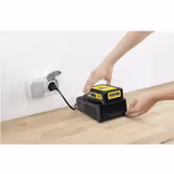 Комплект акумулятор + зарядний пристрій KARCHER 18 В 2.5 А/год швидкозарядний комплект 2.445-062.0 фото