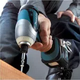 Гайковерт ударний акумуляторний Makita BTD130FRFE BTD130FRFE фото