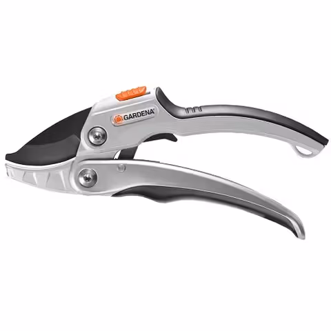 Секатор Gardena SmartCut с храповым механизмом
